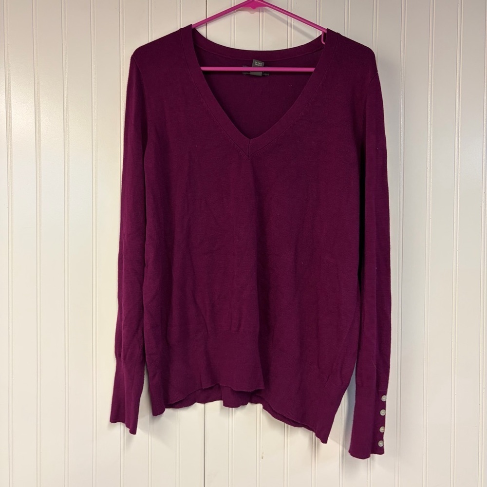 Kenneth Cole V-Neck Sweater with Button Cuffs XXL